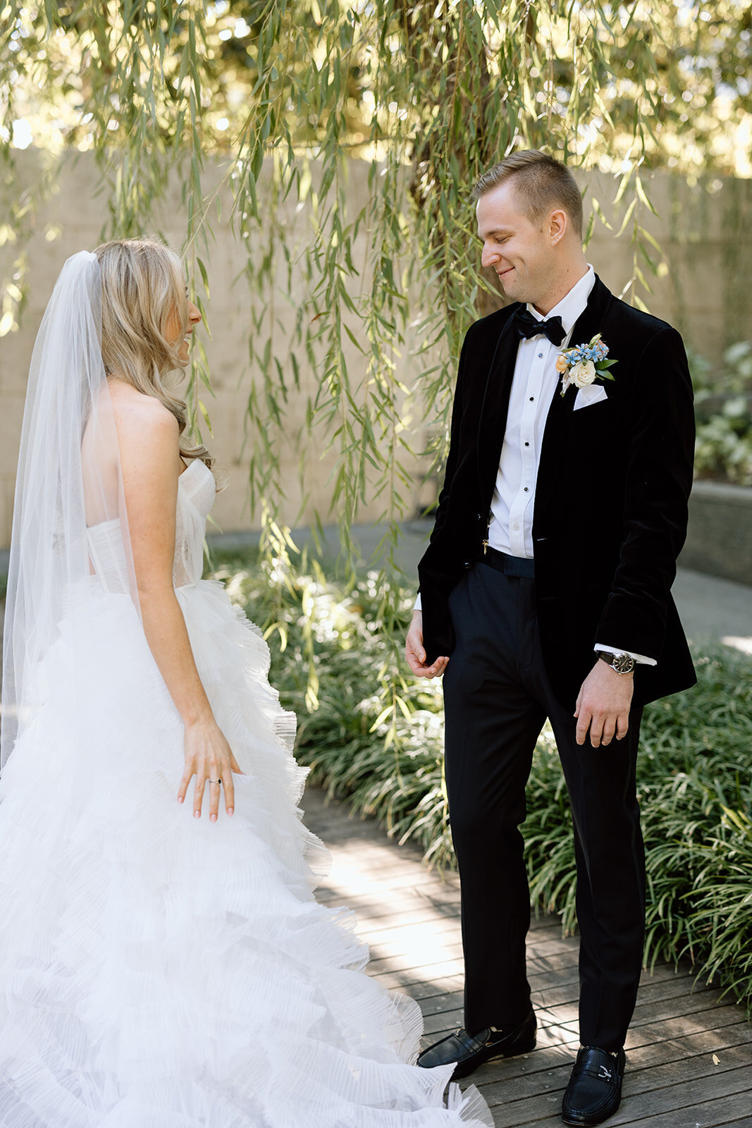 alexa + alex - nasher sculpture center - first look + wedding party - jaycee quinn photography-21