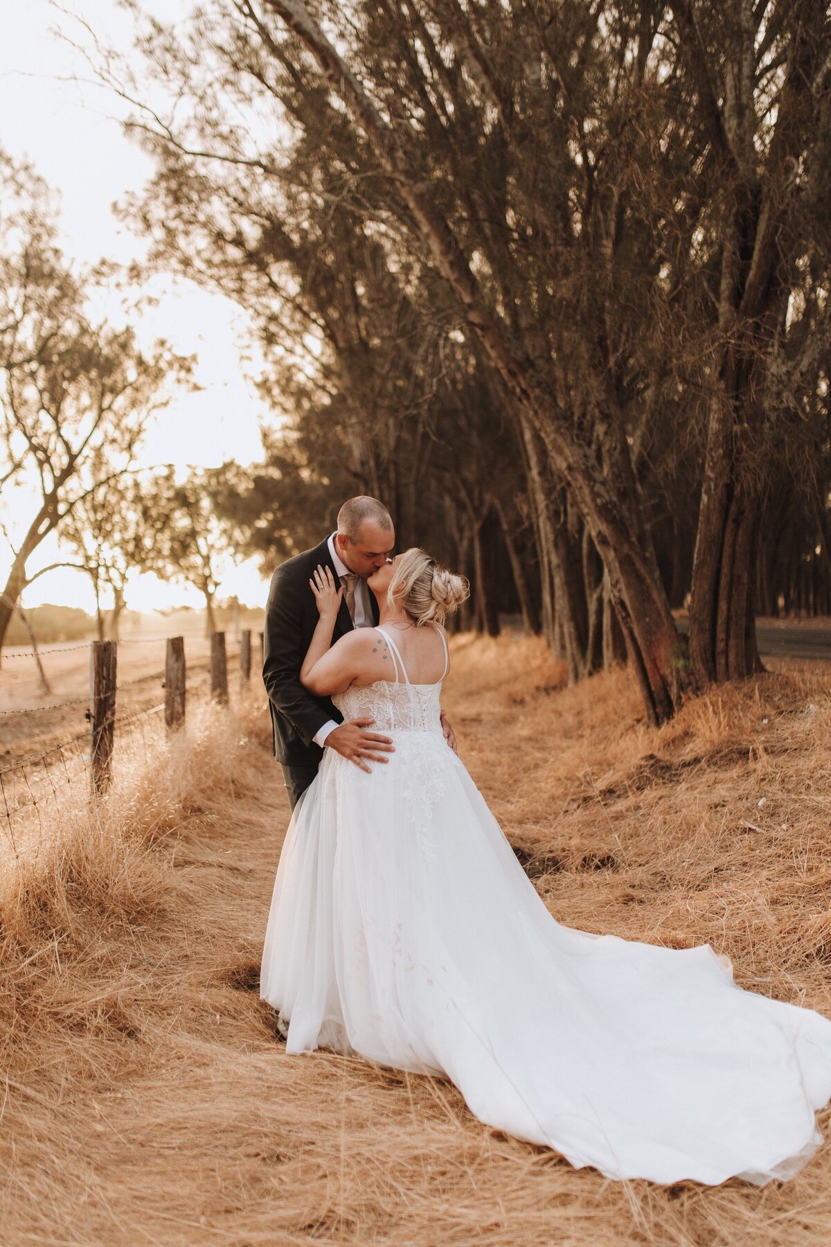 Ella-hackleton-perth-wedding-photographer-16