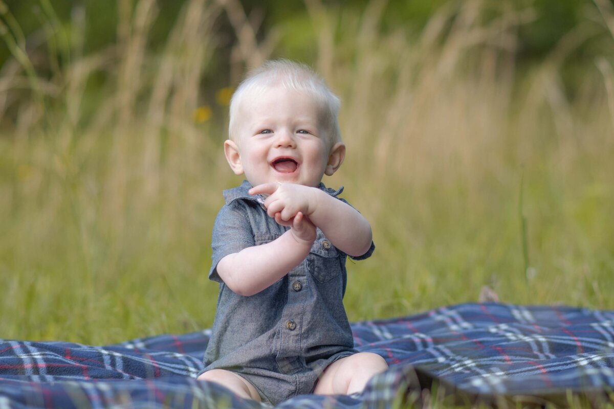 6 Month Milestone Session Fishers Overpeck Photographer