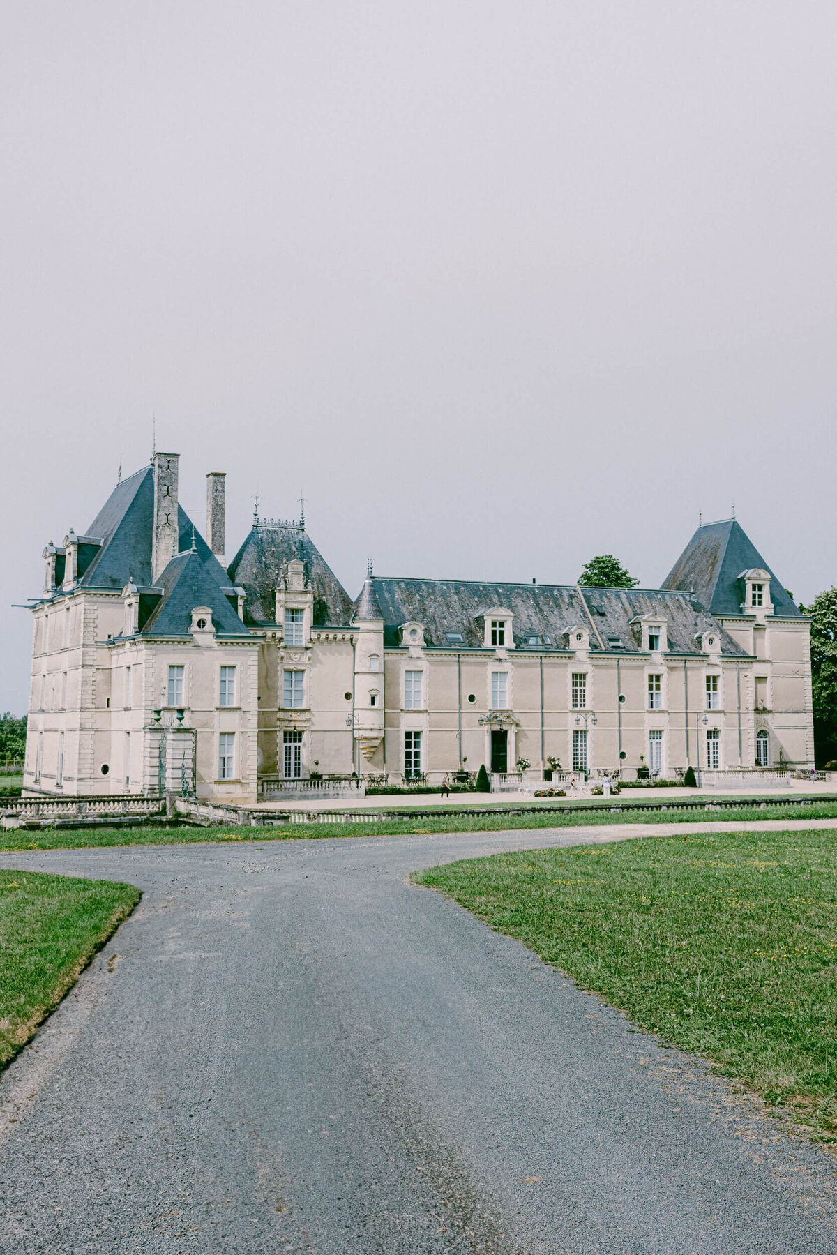 A wedding photo of Chateau de Jalesnes in France