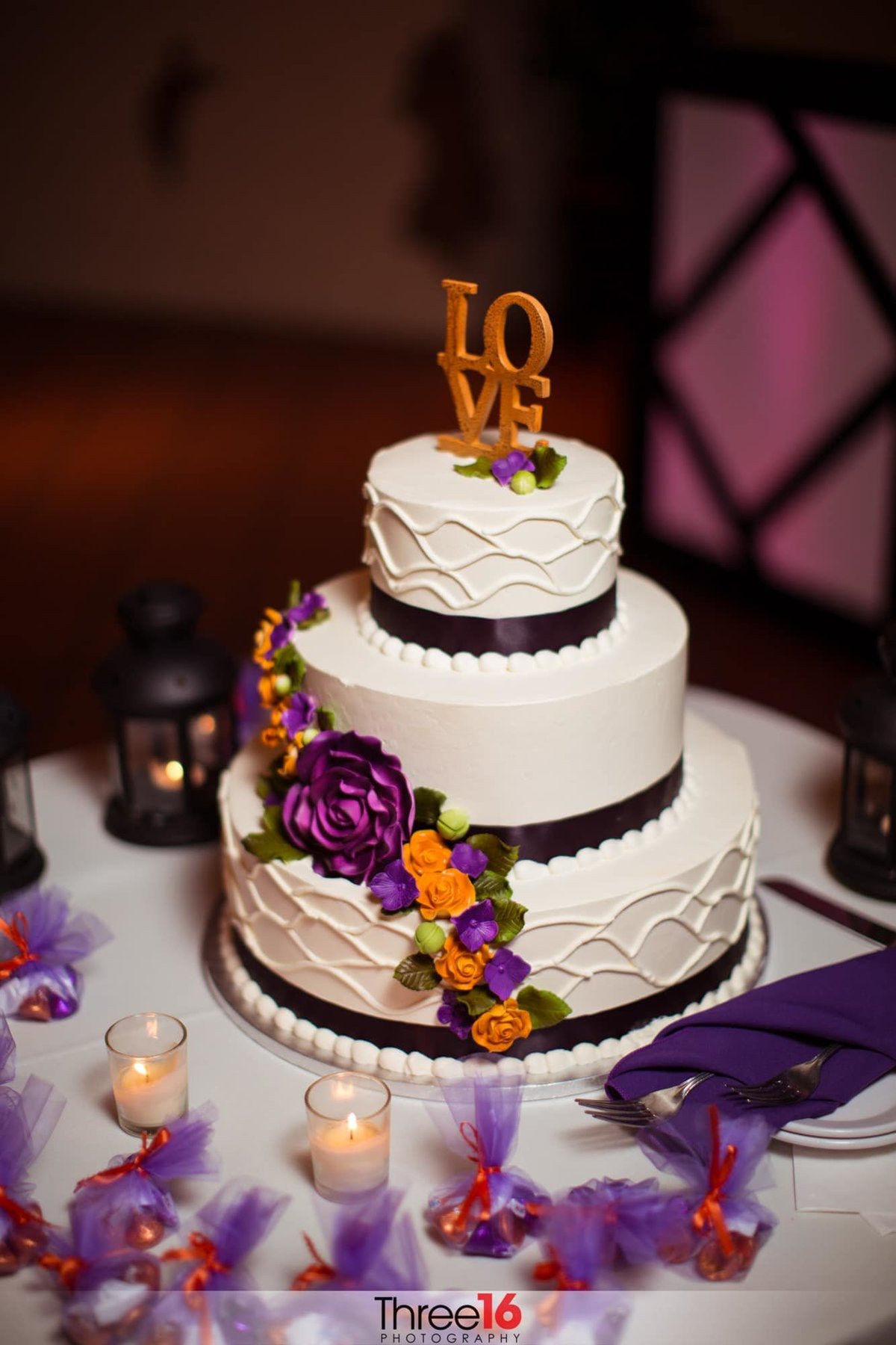 Beautiful white 3-tiered wedding cake
