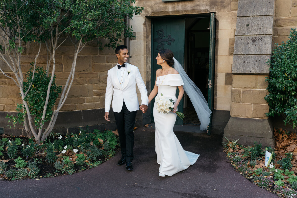 Courtney Laura Photography_ The Carousel Albert Park_ Melbourne City Wedding Photographer_ Viji and Lana-429