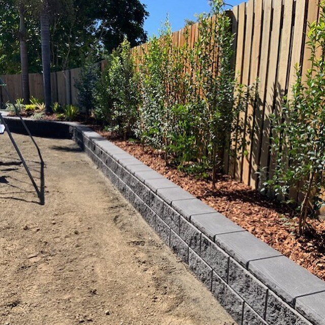 Retaining wall 6