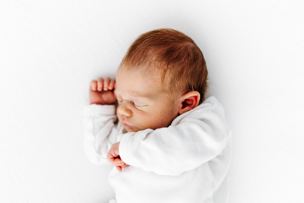 Newbornshoot_in_de_studio_Tine_Storms_Photography-4
