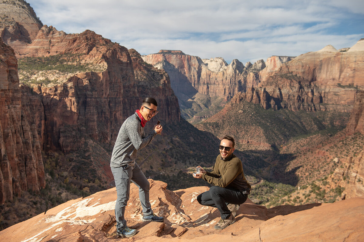 zion-national-park-secret-proposal-photographer-wild-within-us (140)