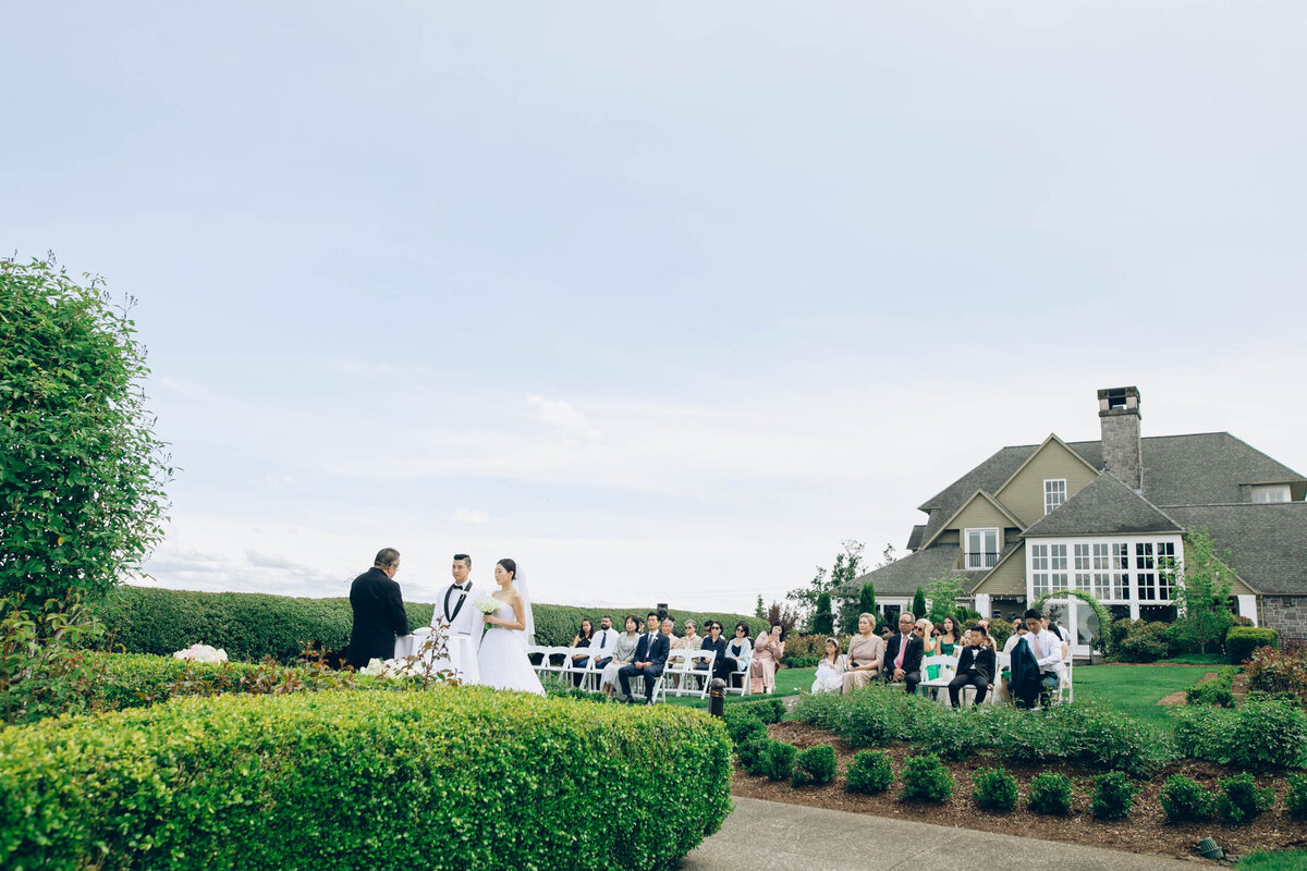 oregon-golf-club-elopement-wedding-aniko-2