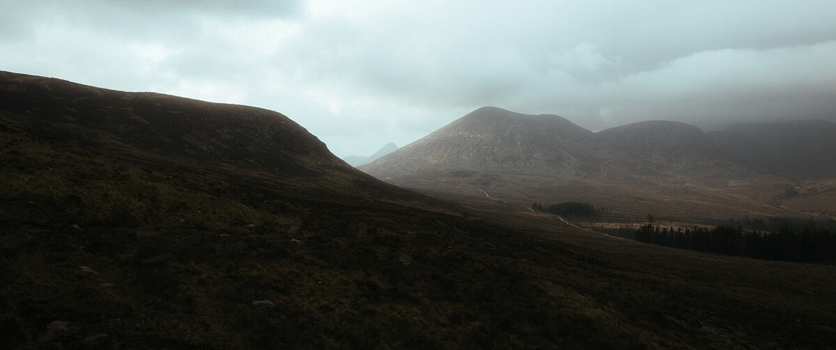 elopement-photographer-ireland-causeway-thrones-game (11)