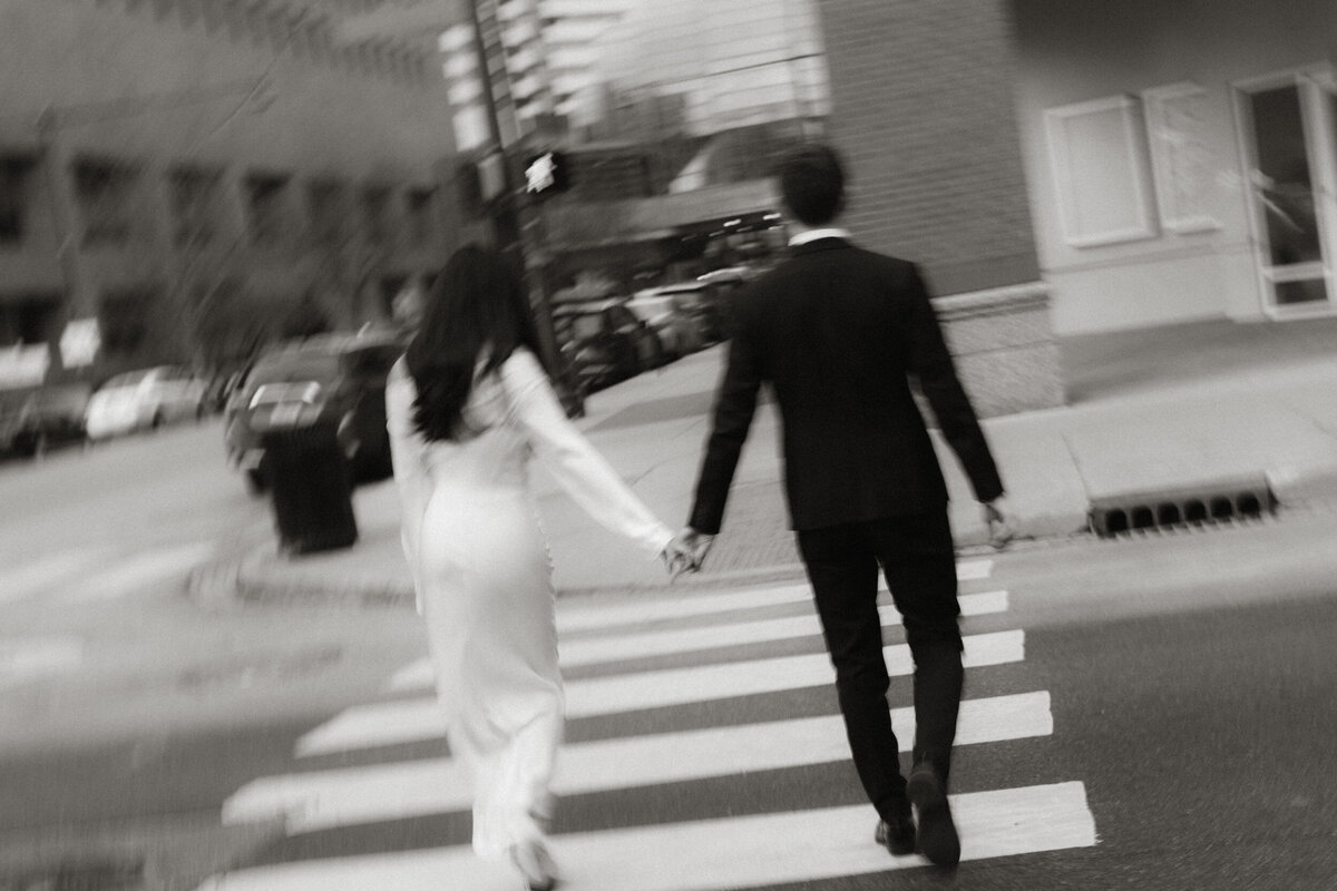 indianapolis indy engagement session indiana midwest photographer bottleworks hotel the monument circle spoke and steele downtown bridal documentary film-34