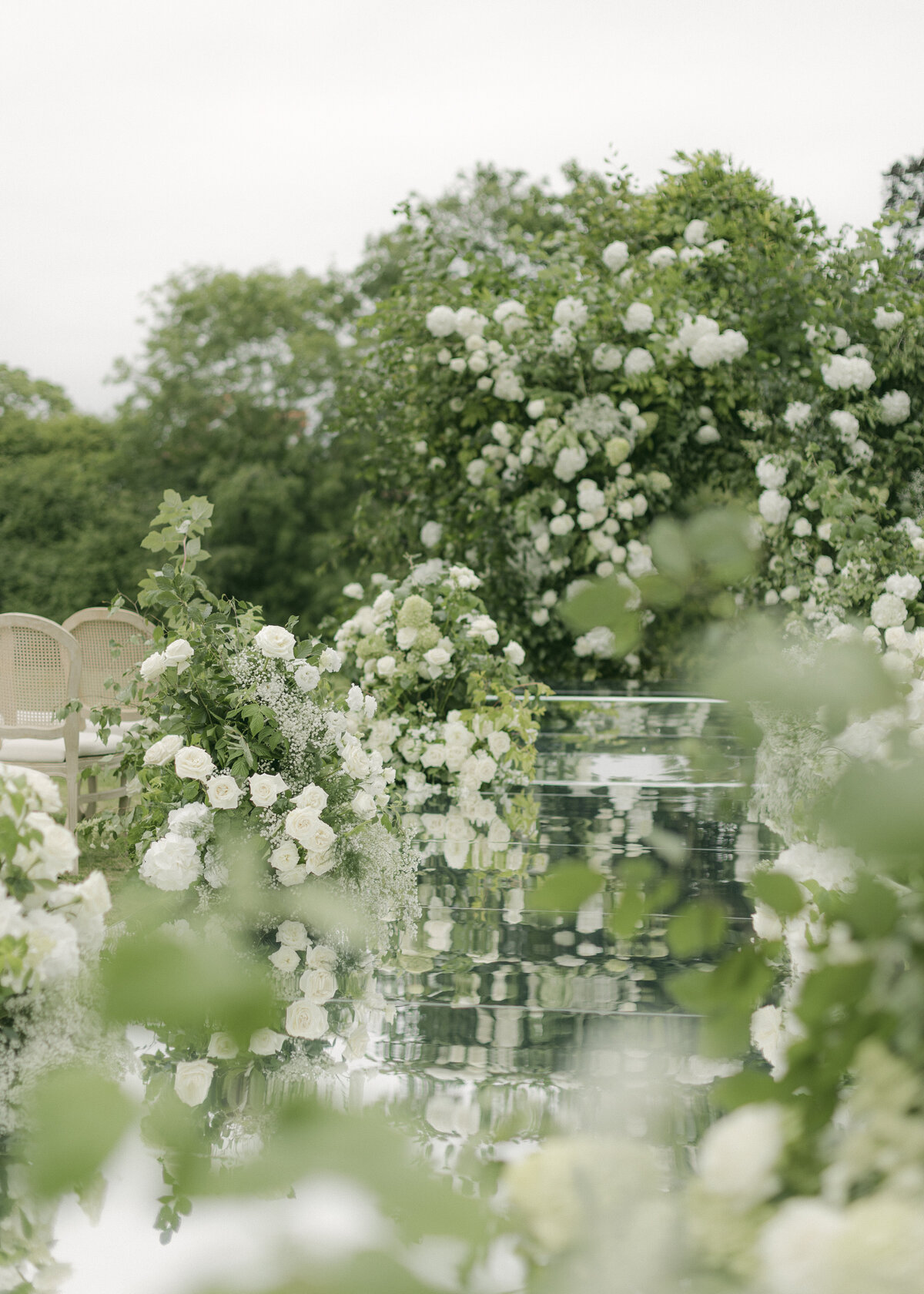 Monkey Island wedding florist 
