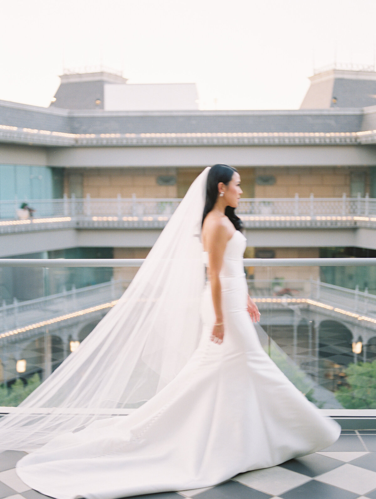 Bridal Portrait Dallas Downtown Hope Gray Photo