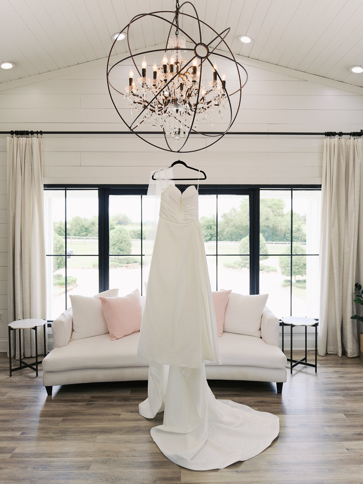 katie-dickey-photo-the-farmhouse-wedding-1
