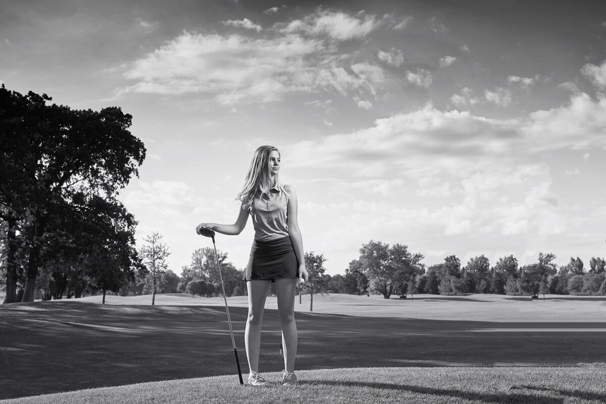 Senior Picture Photographer Captures Athletic High School Portrait on Golf Course-08