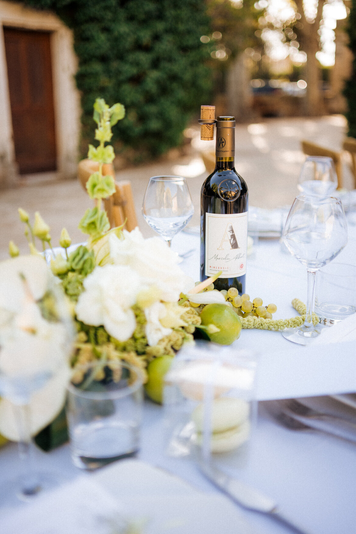 white-orchid-floral-arrangement-light-green-wedding4