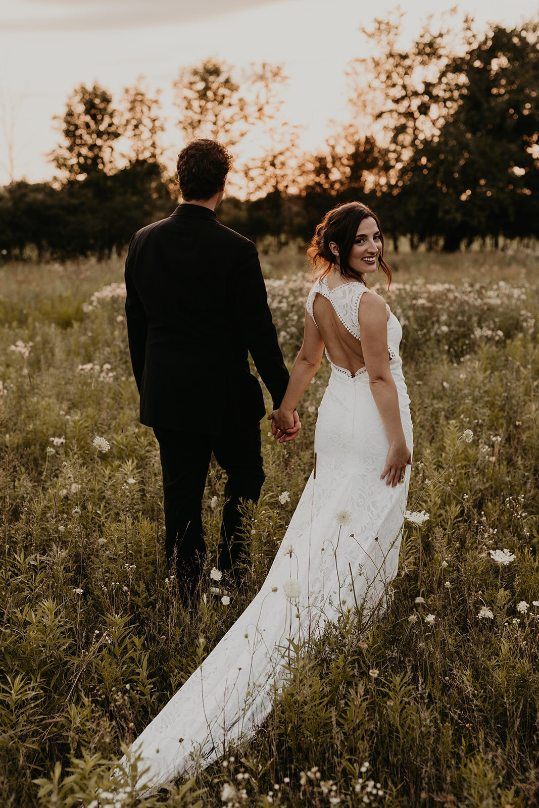Emmett-Michigan-backyard-boho-wedding-dancing-metro-detroit-photographer-fringe-dress-reception-350