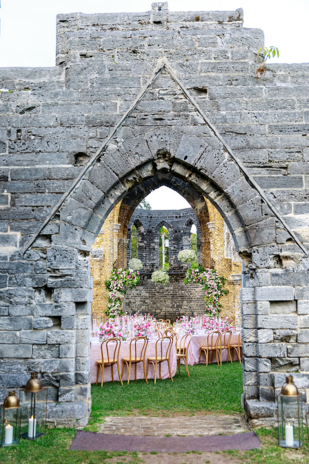 David-Tutera-Bermuda-Unfinished-Church-Dasfete-7