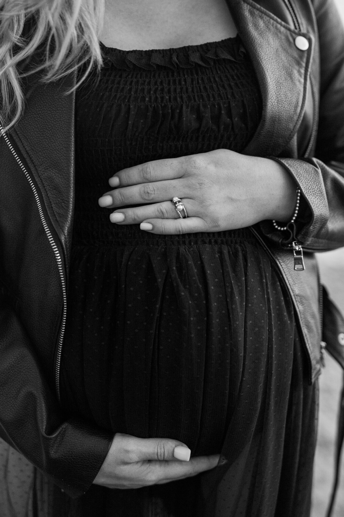 victoria_beach_maternity_photo-133