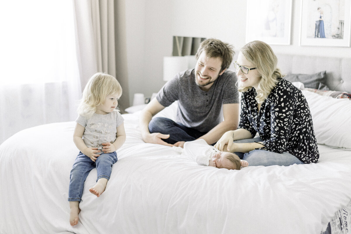 PigeonNewborn-NicoleFeePhotography-Ottawa-51