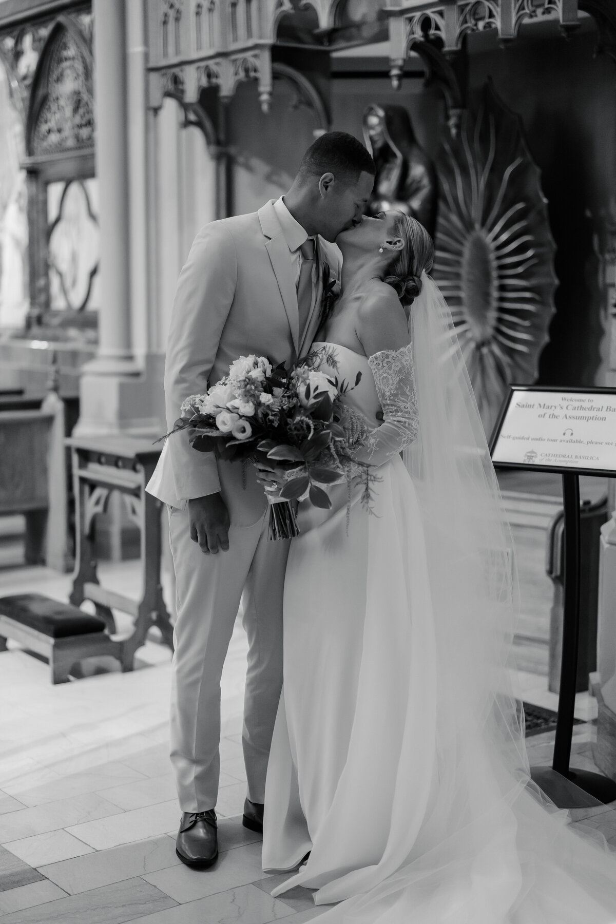 kasia-sickau-photography-cincinnati-ohio-wedding-photographer-hannah-tj-33