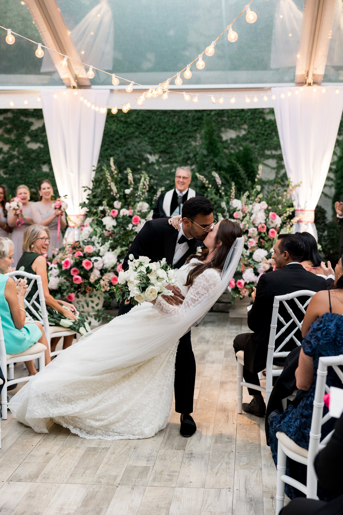 Chicago Illuminating Company Wedding with Pink Block Print Linens_22