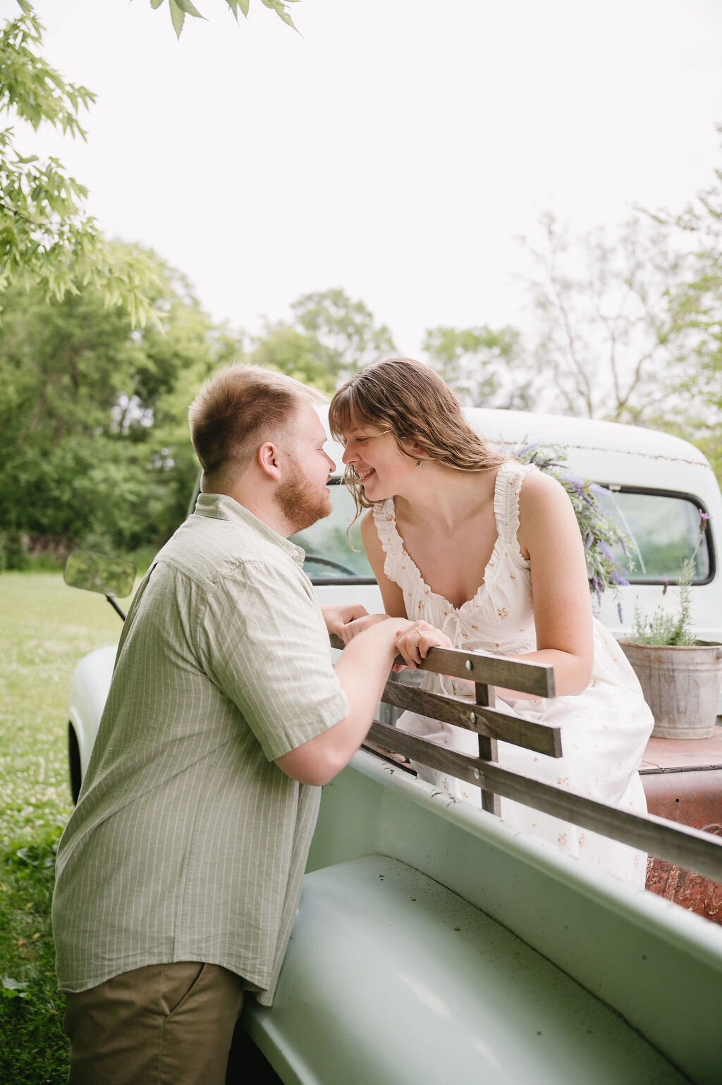 Swartz-Creek-Engagement-Photos-Michigan (7)