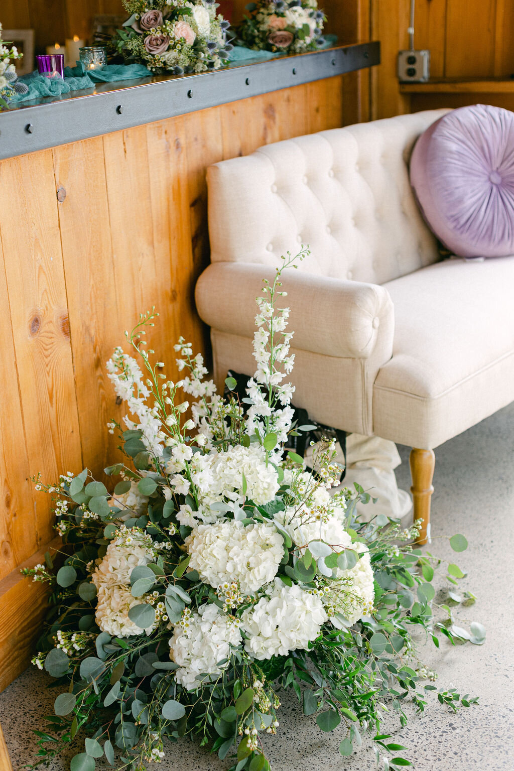 wedding-reception-florals-windridge-estate