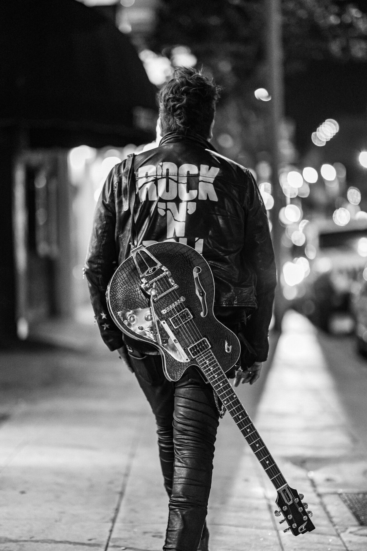 0081-falling-doves-duesenberg-outlaw-guitar-hollywood-whisky-a-go-go-0007