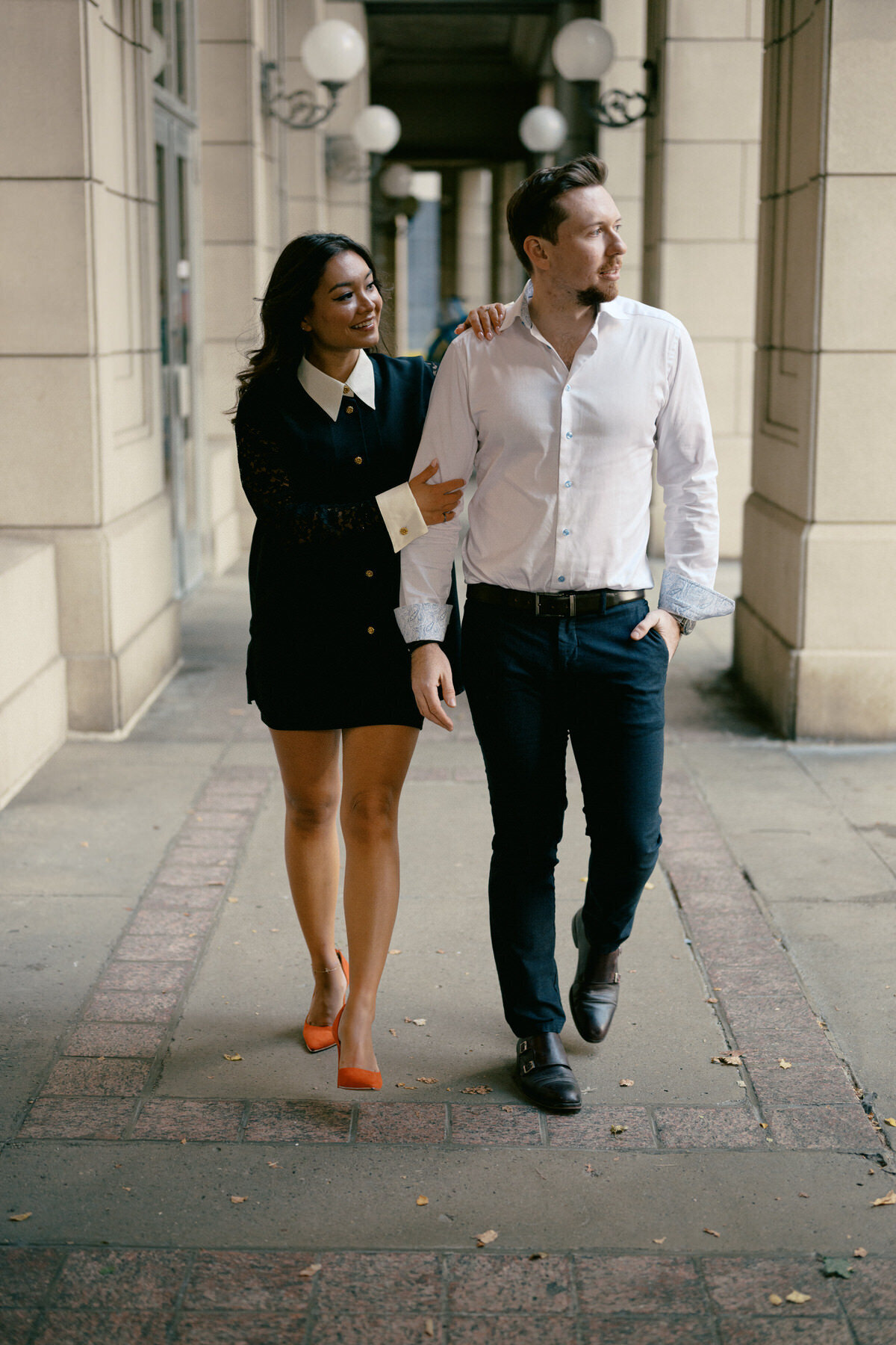 engagement photos downtown Toronto