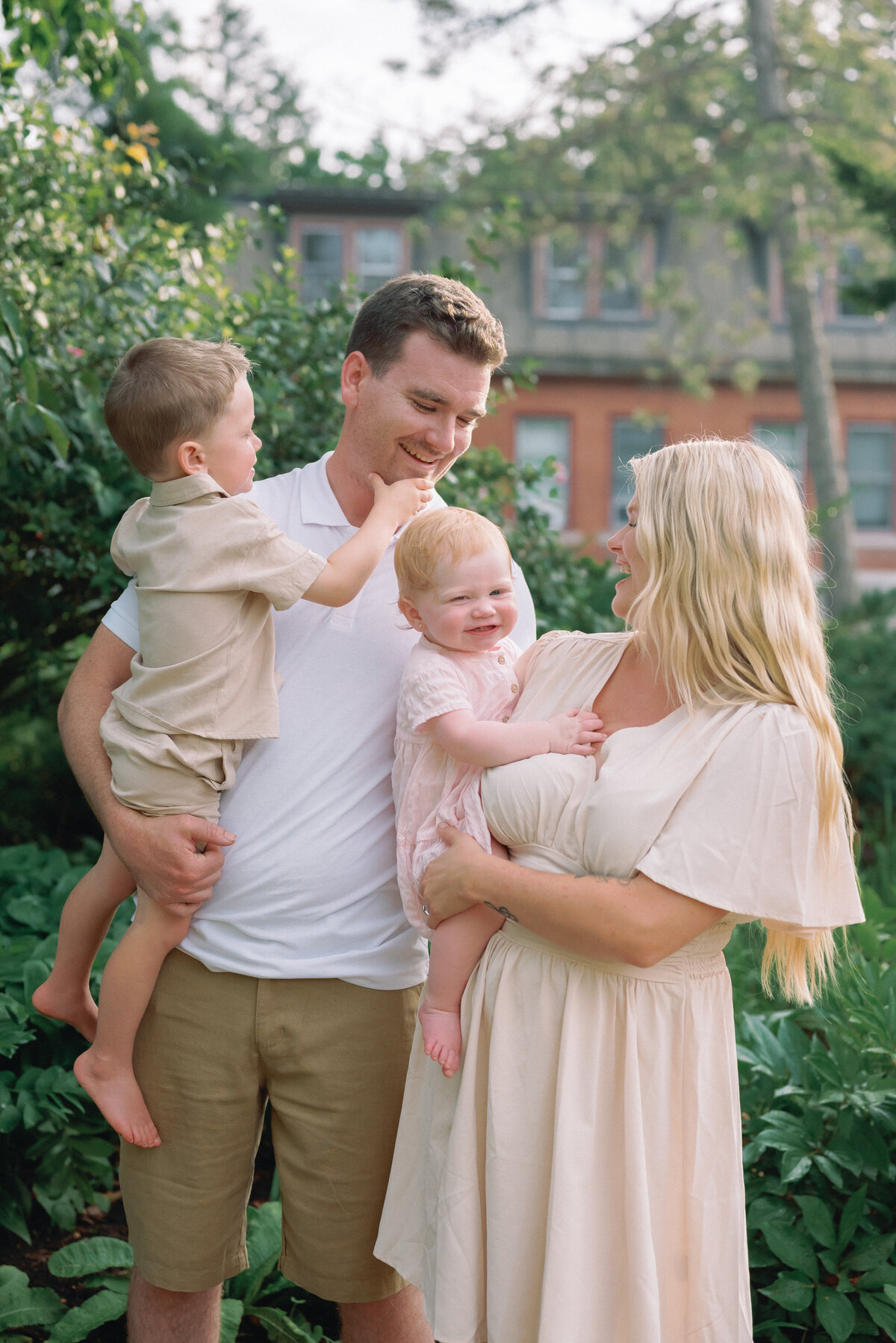 Brooke Lacombe is an Ottawa, Ontario based family photographer, specializing in motherhood, maternity, newborn and family fine art photography.