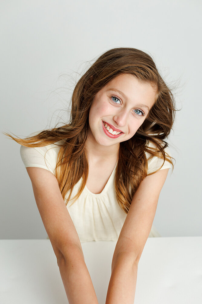 windblowshairongirlsmiling