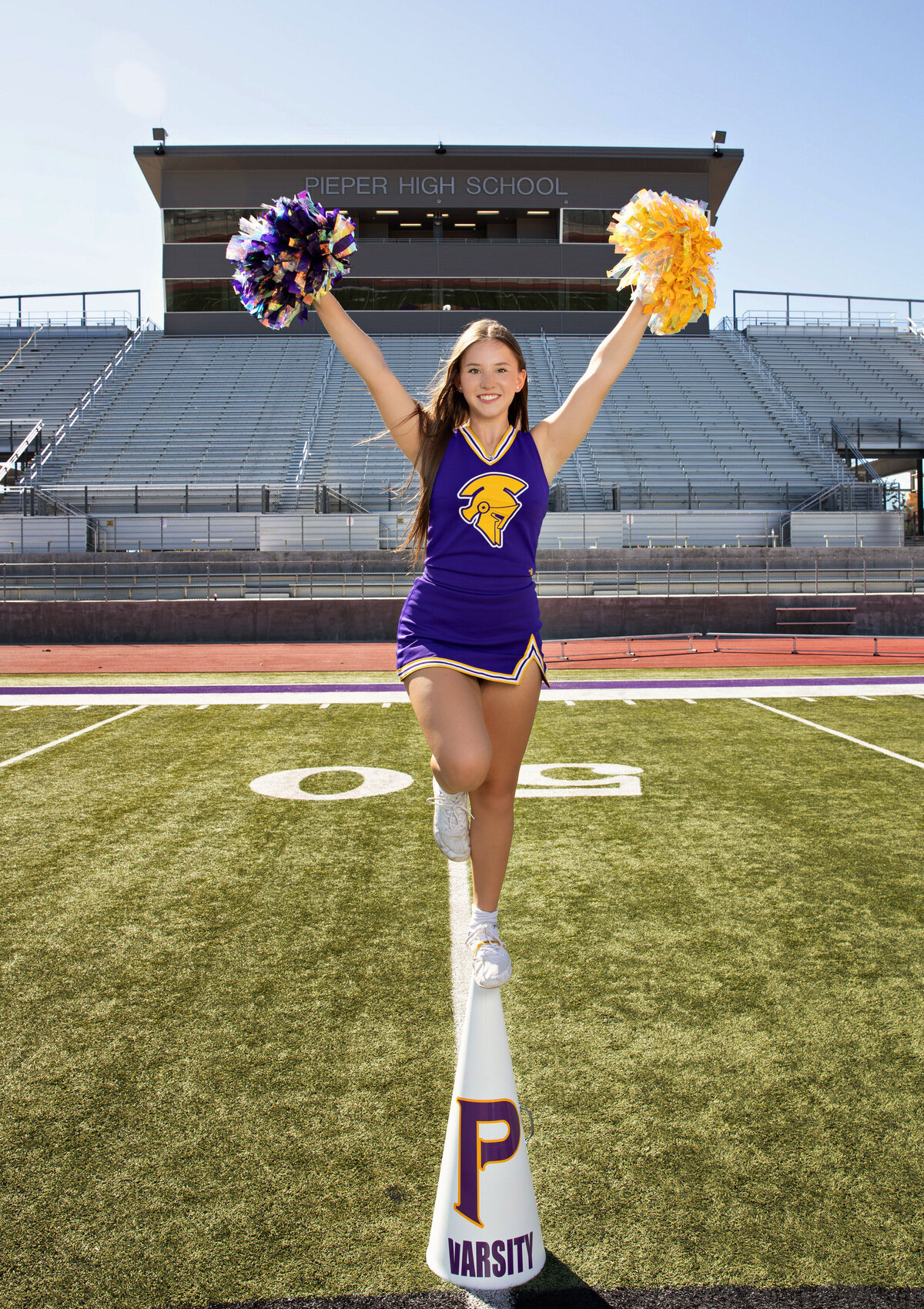 seniorgraduationclassof202520262027bestphotographertudiofamilybirthdaynewbornboyamilynewborngirlfirstbirthdayportraiturephotographystudioportraitsnewborngirlboyfamilyEvaMaganaPhotographychildphotographer (14 of 31)