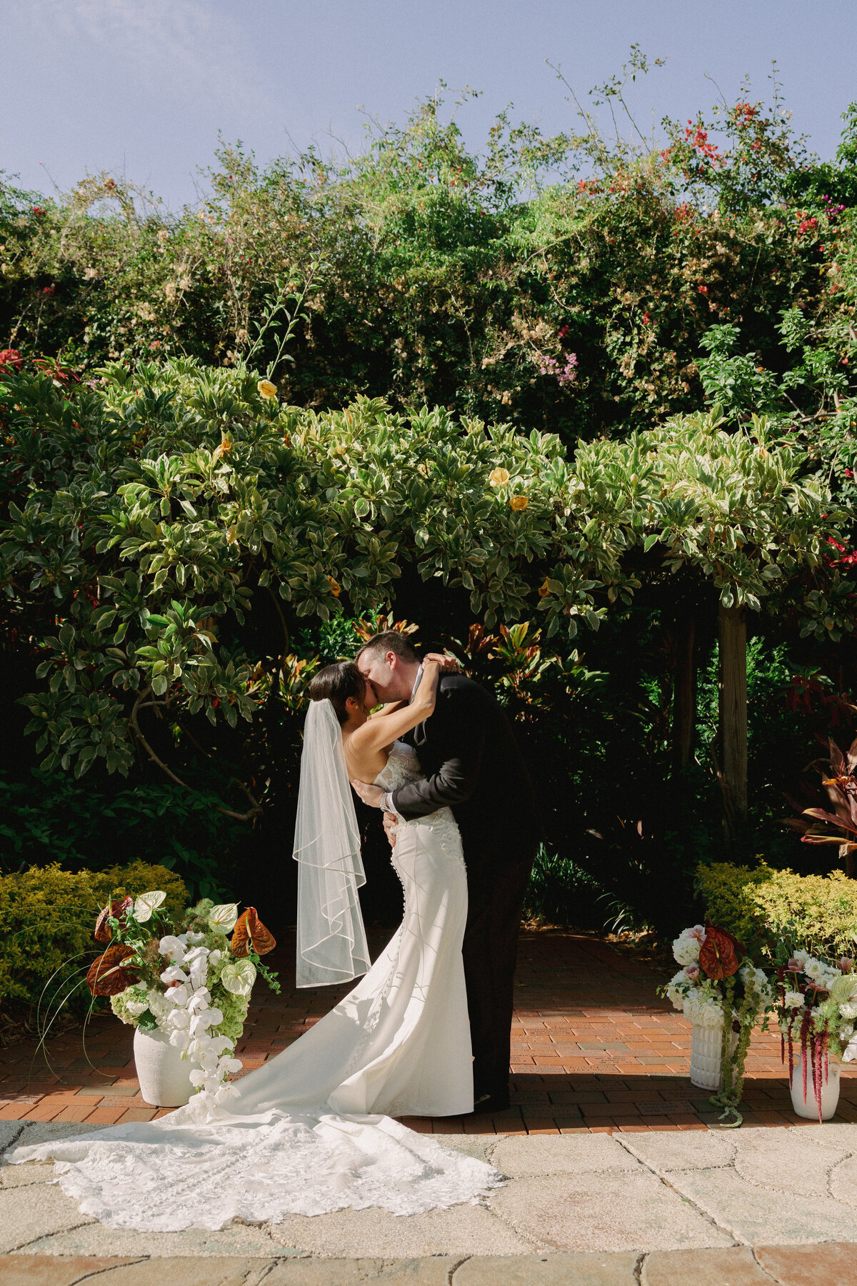 a + a-  ceremony-2373103