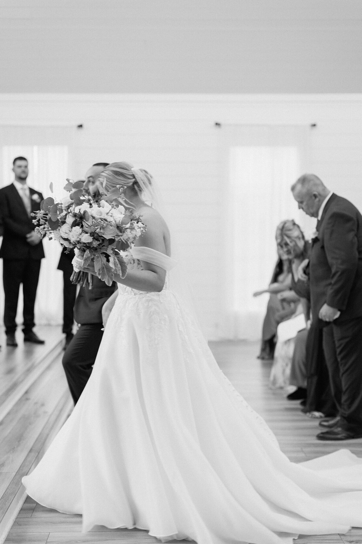 danielleandaaronsfarmhouseweddingkristinnicholephotography58