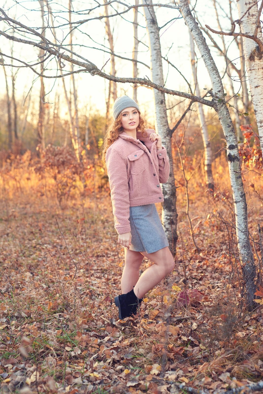 Outdoor High School Senior Picture Photographer in Autumn Forest Setting-07