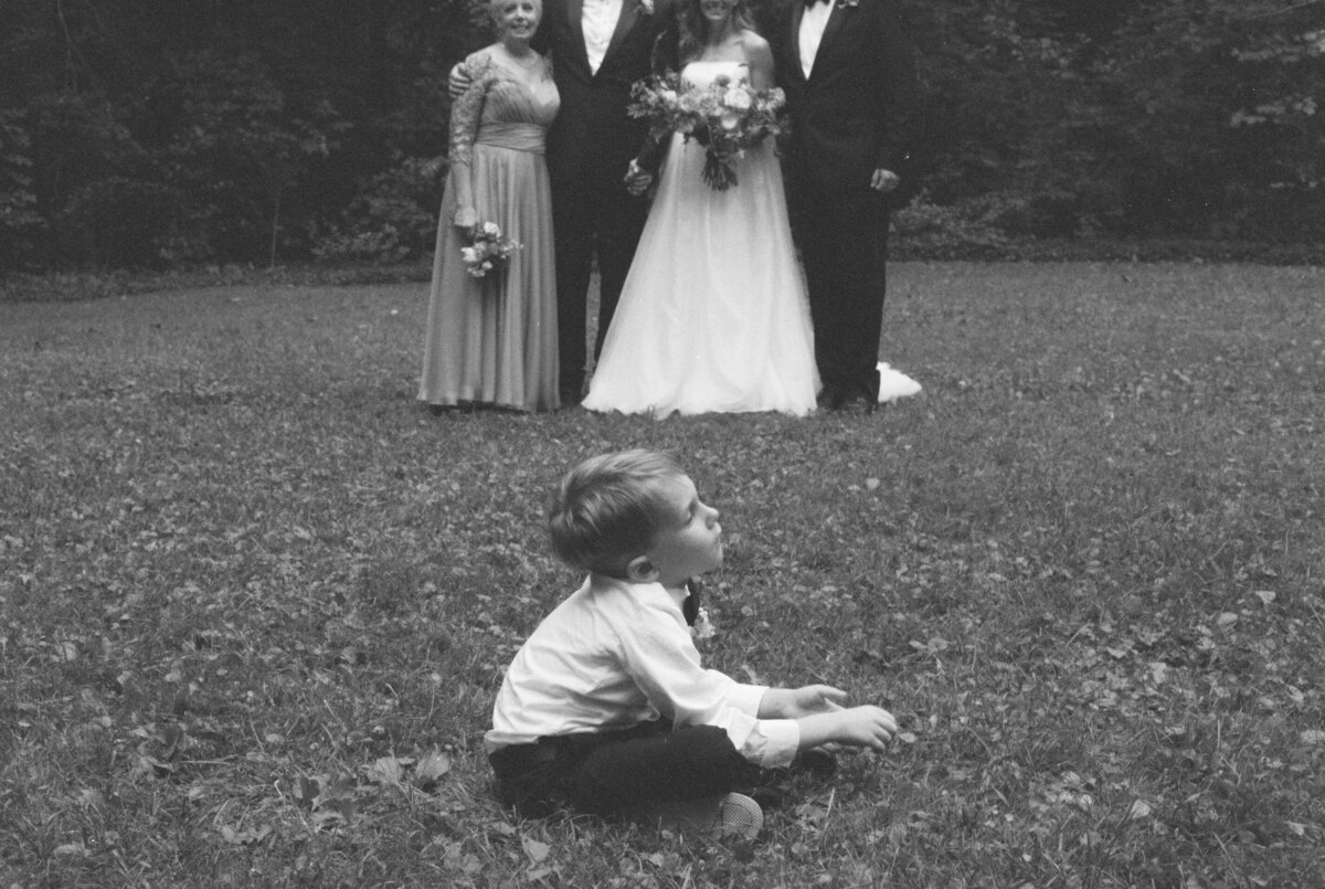 bored-kid-at-wedding