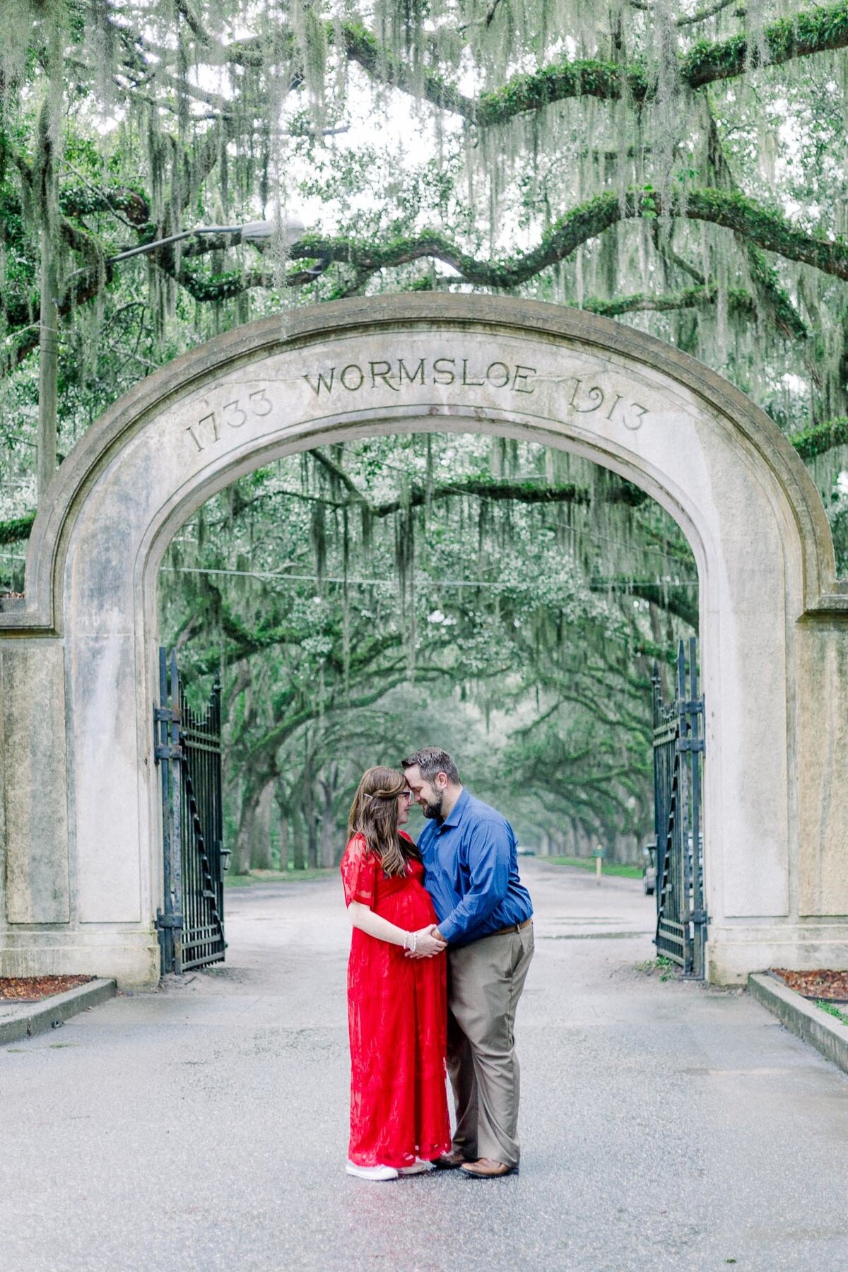 Maternity session in Savannah, Georgia captured by Staci Addison Photography