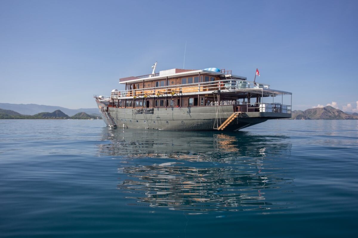 Harmoni Luxury Indonesia Yacht Charter - 10 (1)
