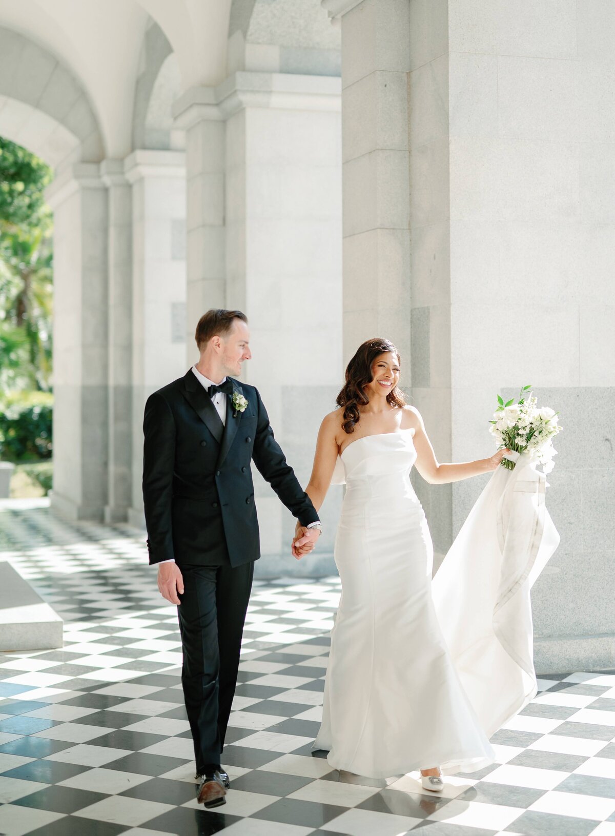 Bianca + Matt Sneak Peeks (20 of 38)