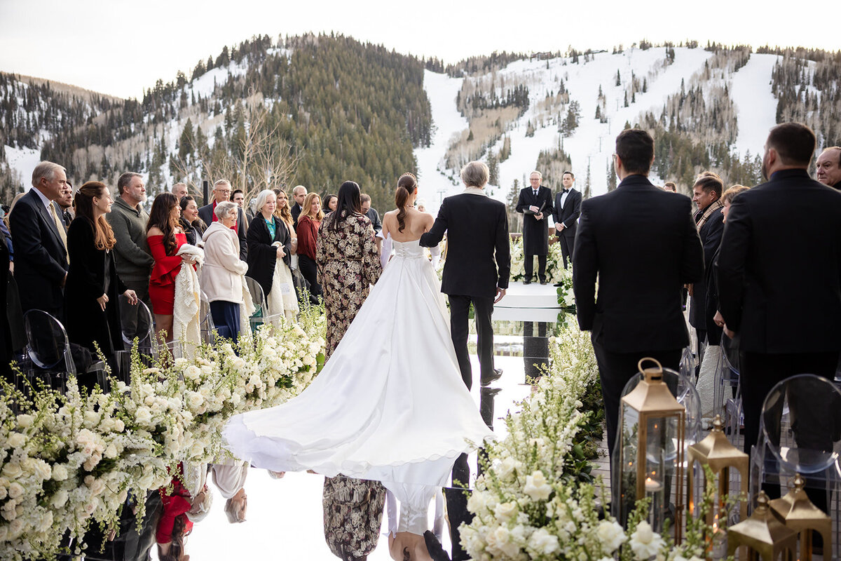 stein-eriksen-lodge-winter-park-city-wedding-pepper-nix-433L-1011
