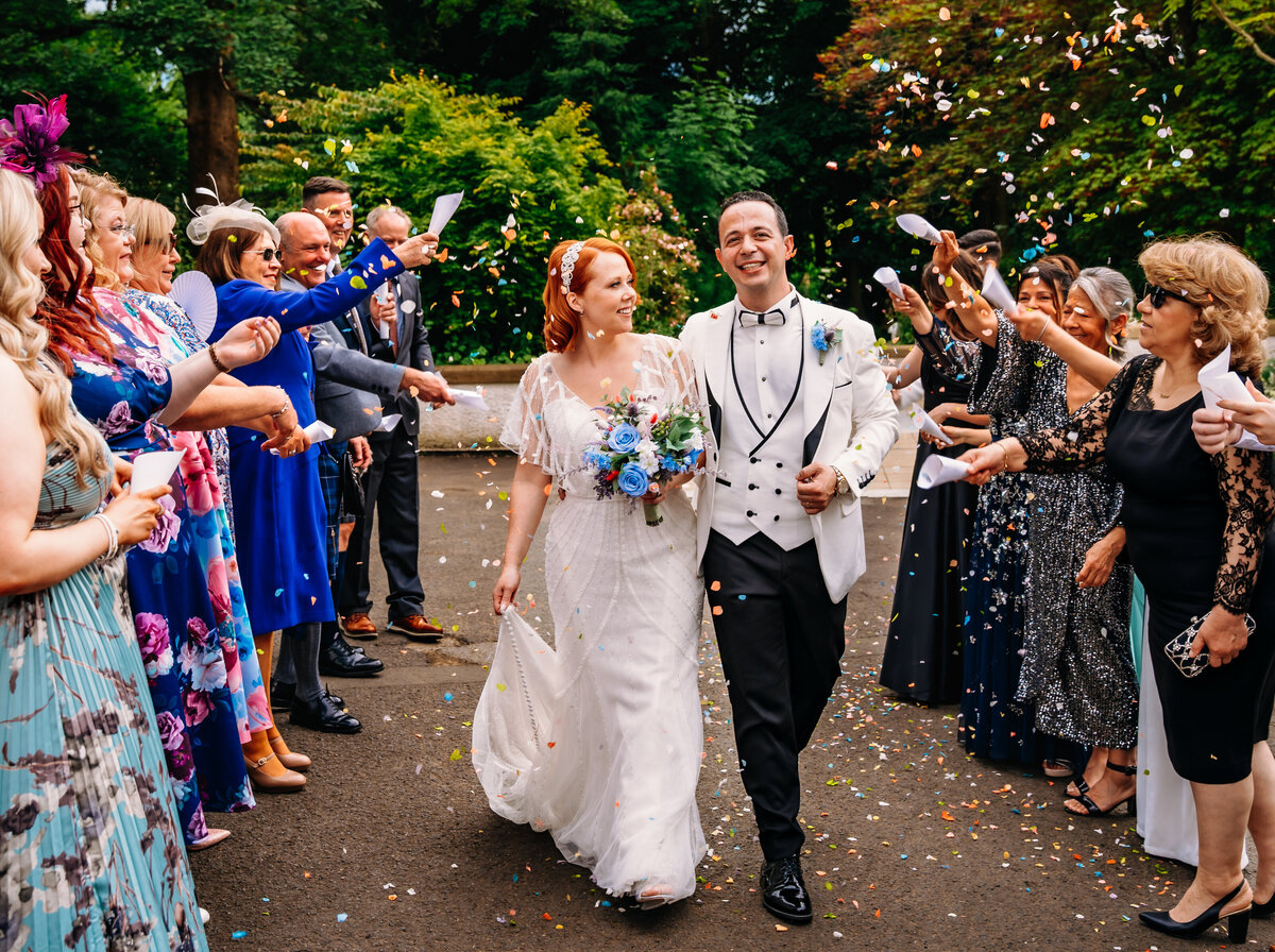 House of an art lover confetti wedding pictures