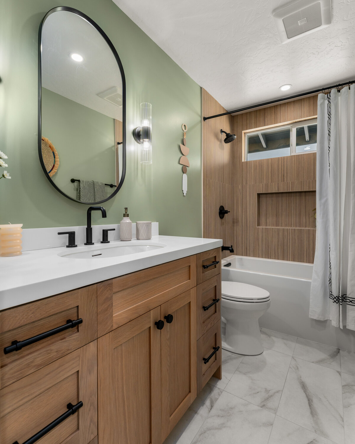 028_TPP_Battres_735EMonroeAve