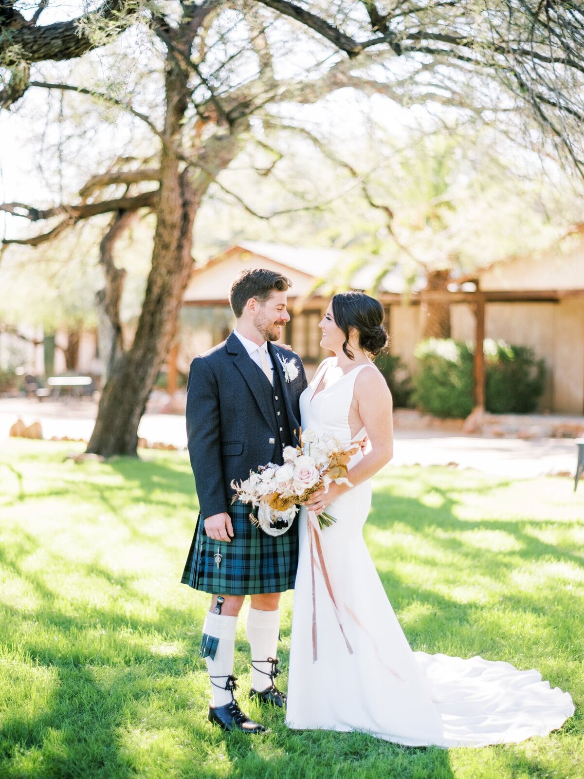 Arizona-wedding-photographer-saguaro-lake-guest-ranch_0031