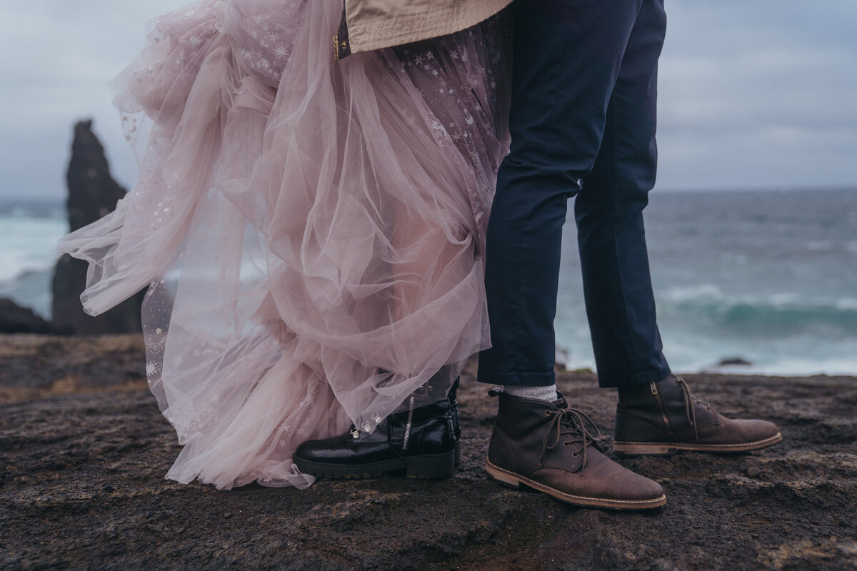 2022-June-Valahnukamol-Iceland-Pre-Wedding-Couples-Photos-Elopement-Photos-Molly-Margaret-Photography-32
