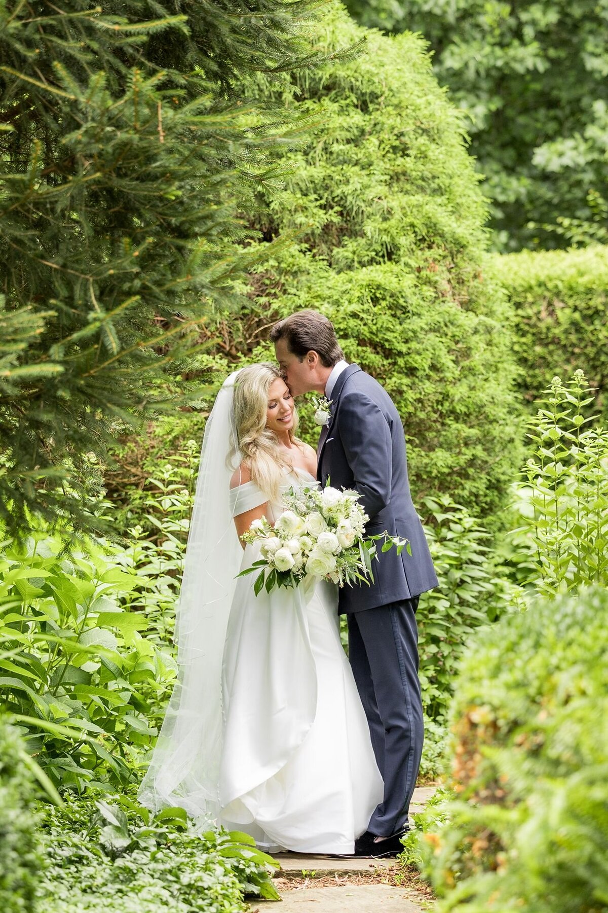 Wedding-at-Farm-at-Old-Edwards-Highlands-North-Carolina-0175