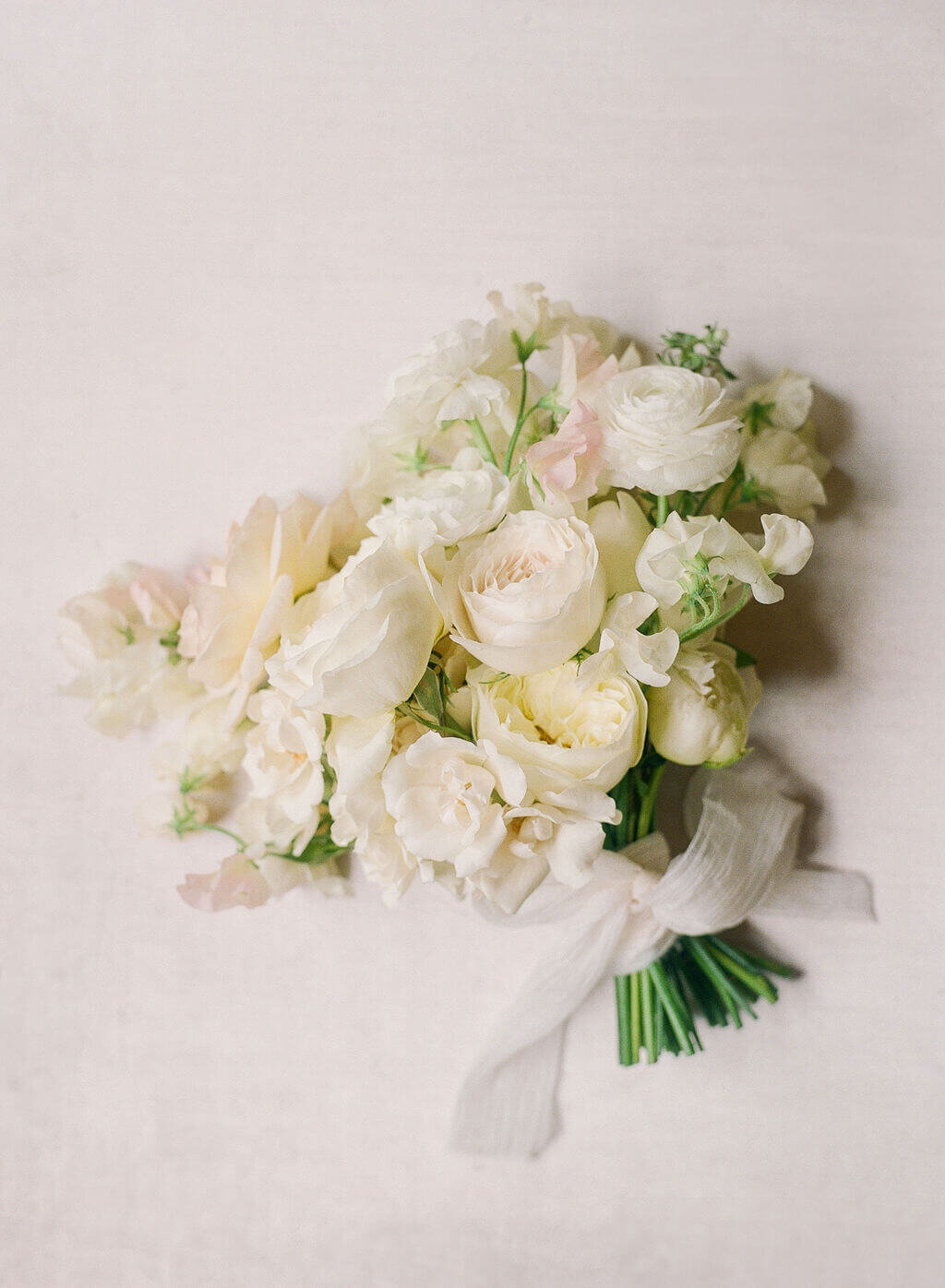 molly-luke-bridal-bouquet-dc-springvale-floral