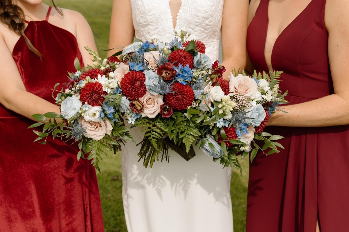 G&T Backyard Wedding Flowers Mapleton Acres3