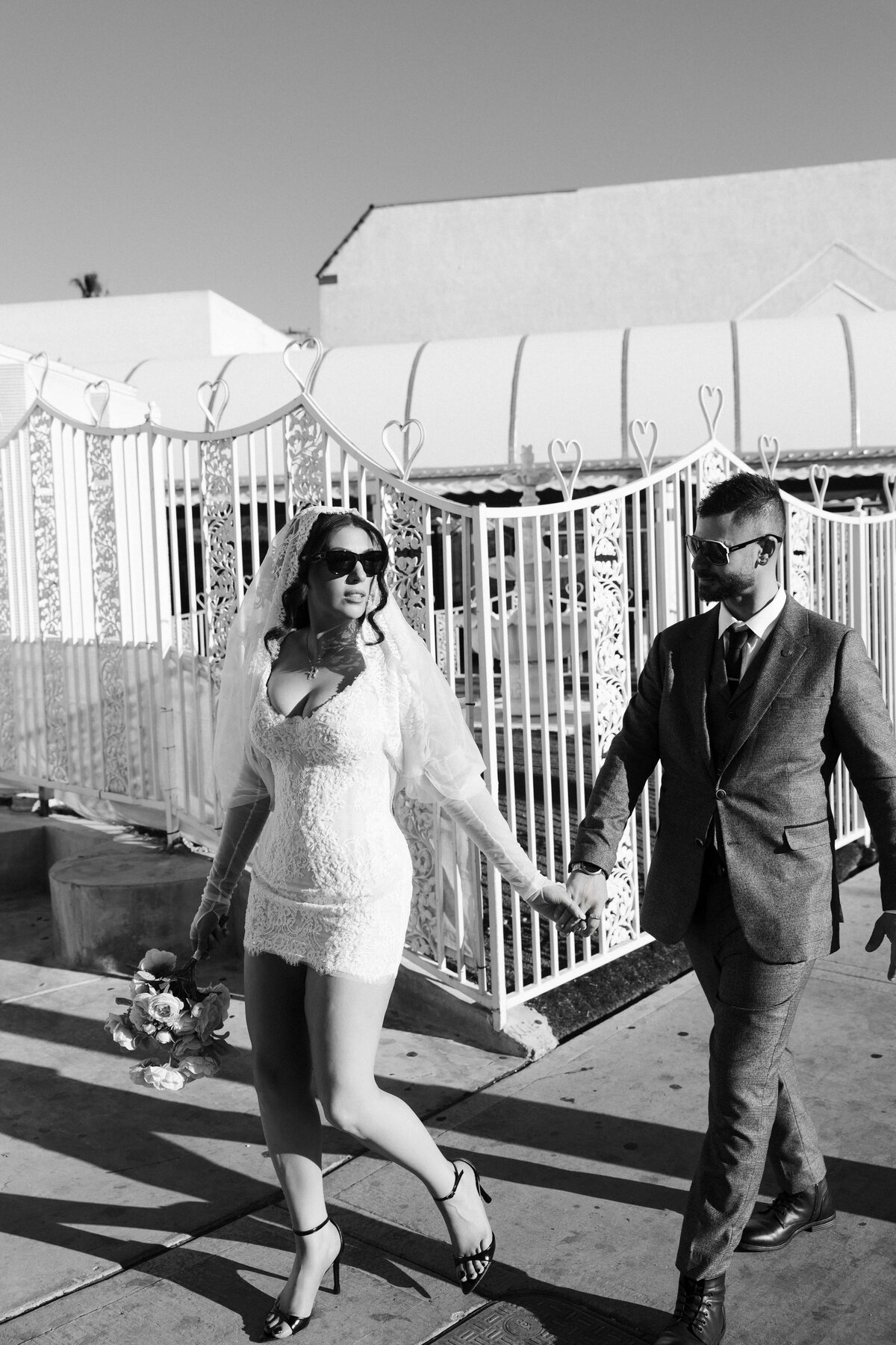 30riskyexposure_aimee-adrian_las-vegas-elopement-photography