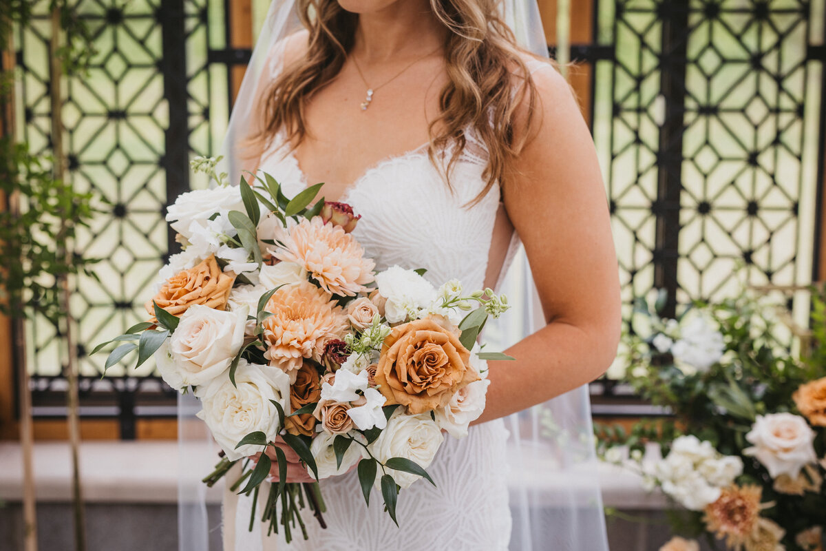 Indianapolis Wedding Florist Planner_First Class Designs_copperhead photography_9