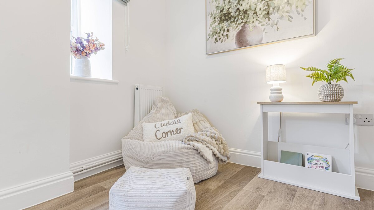 The Hideaway: Luxury 2 Bedroom Cottage