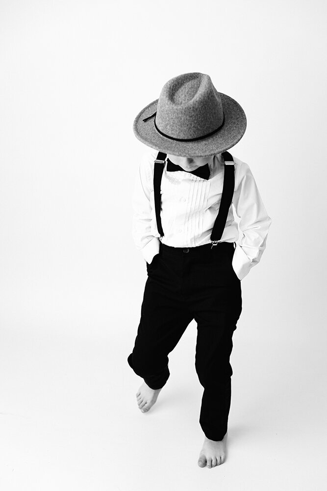 personalityportraitdancewithhat