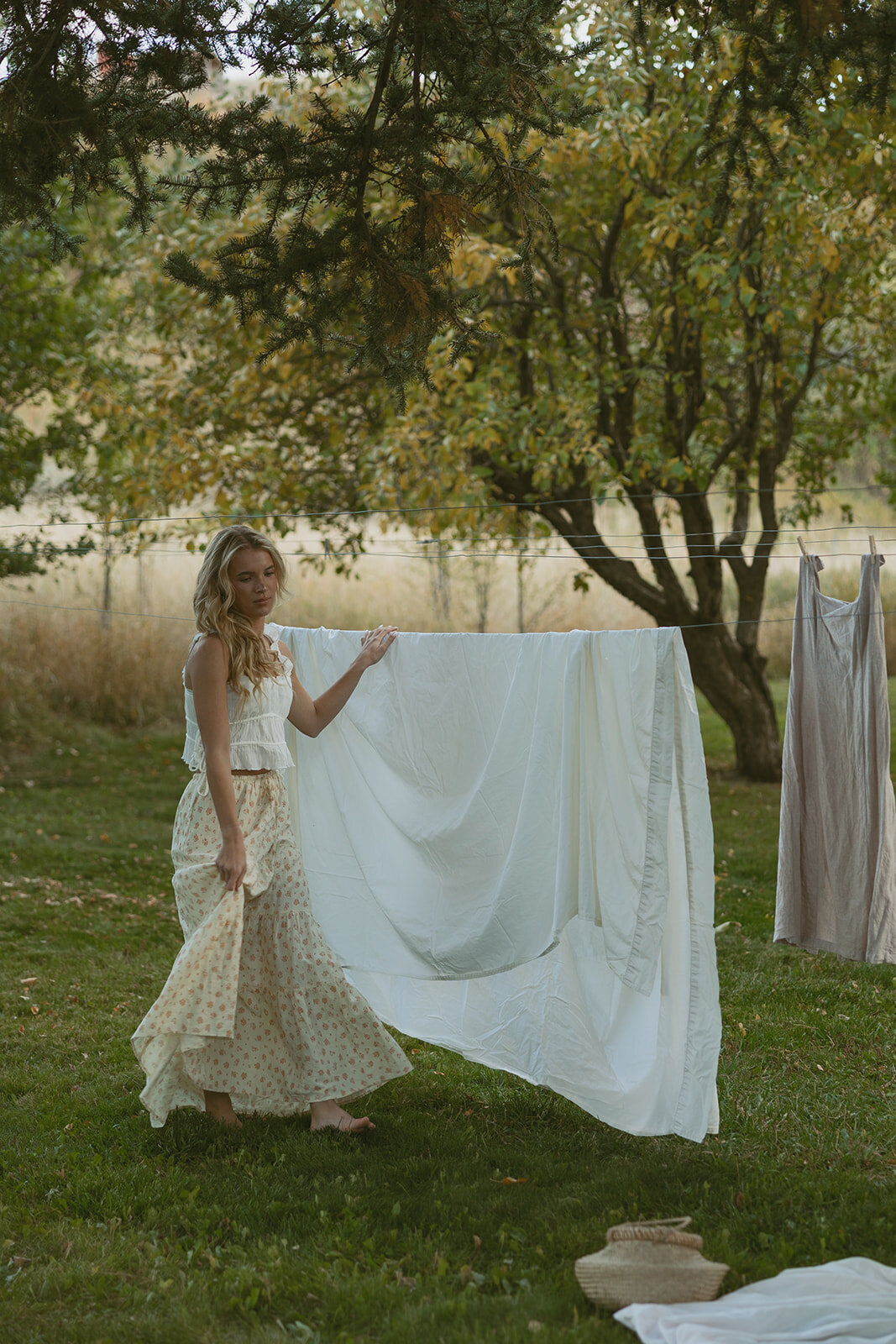 tanya-davids-photo-film-documentary-idaho-utah-oregon-washington-colorado-wedding-elopement-portrait-photographer-intention-session-apple-orchard-45